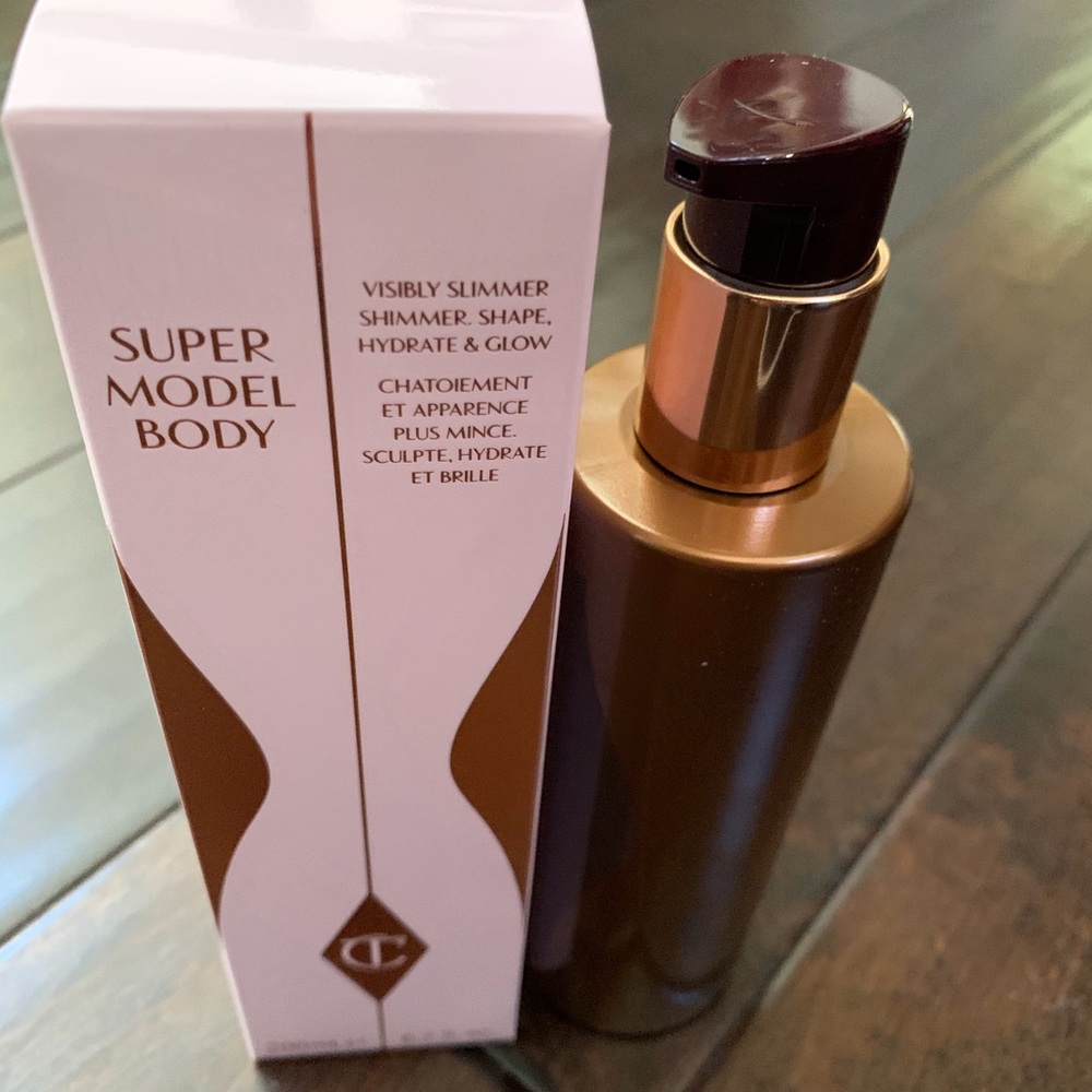 Charlotte Tilbury supermodel body highlighter